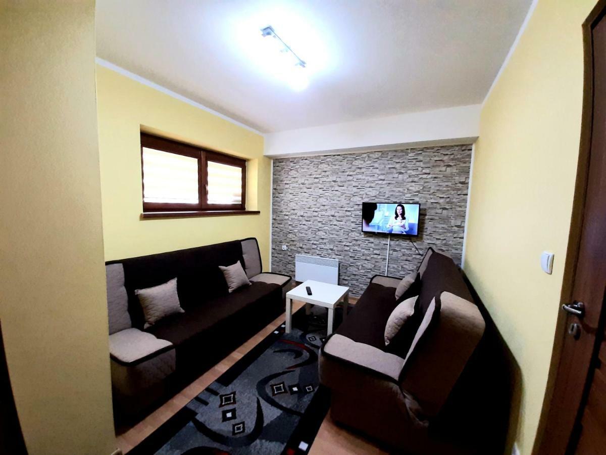 Elizabeth Apartment